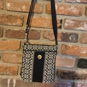 Stylish Black and Tan Women's Bag